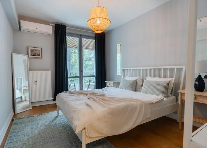 Boutique Luxury Apartment - Alhambra